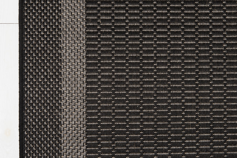 Line Black