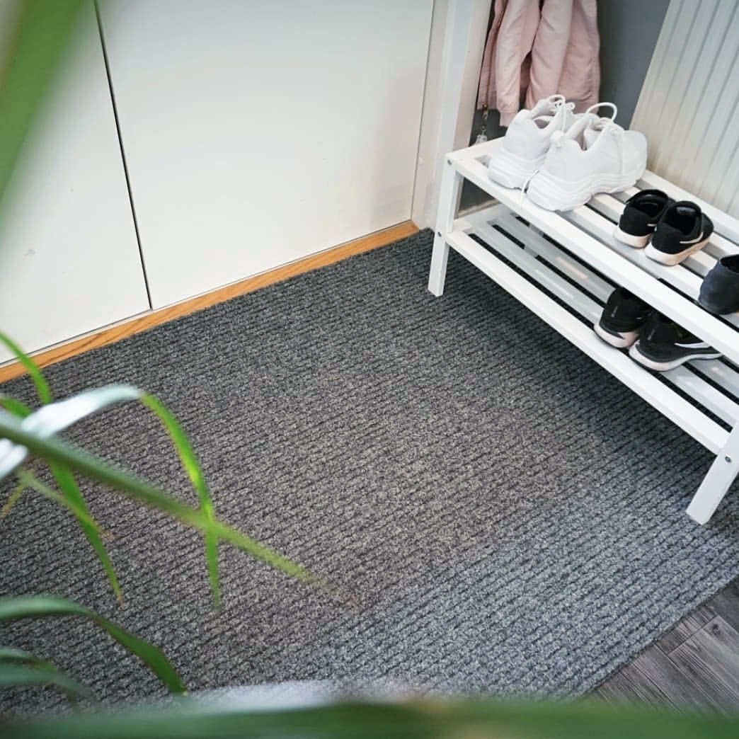 Anthrazit Gerippte Eingangsmatte – Schwarz-braune Türmatte Aus Polypropylen, Rutschfest Und Pflegeleicht