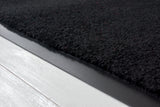 Clean Schwarz